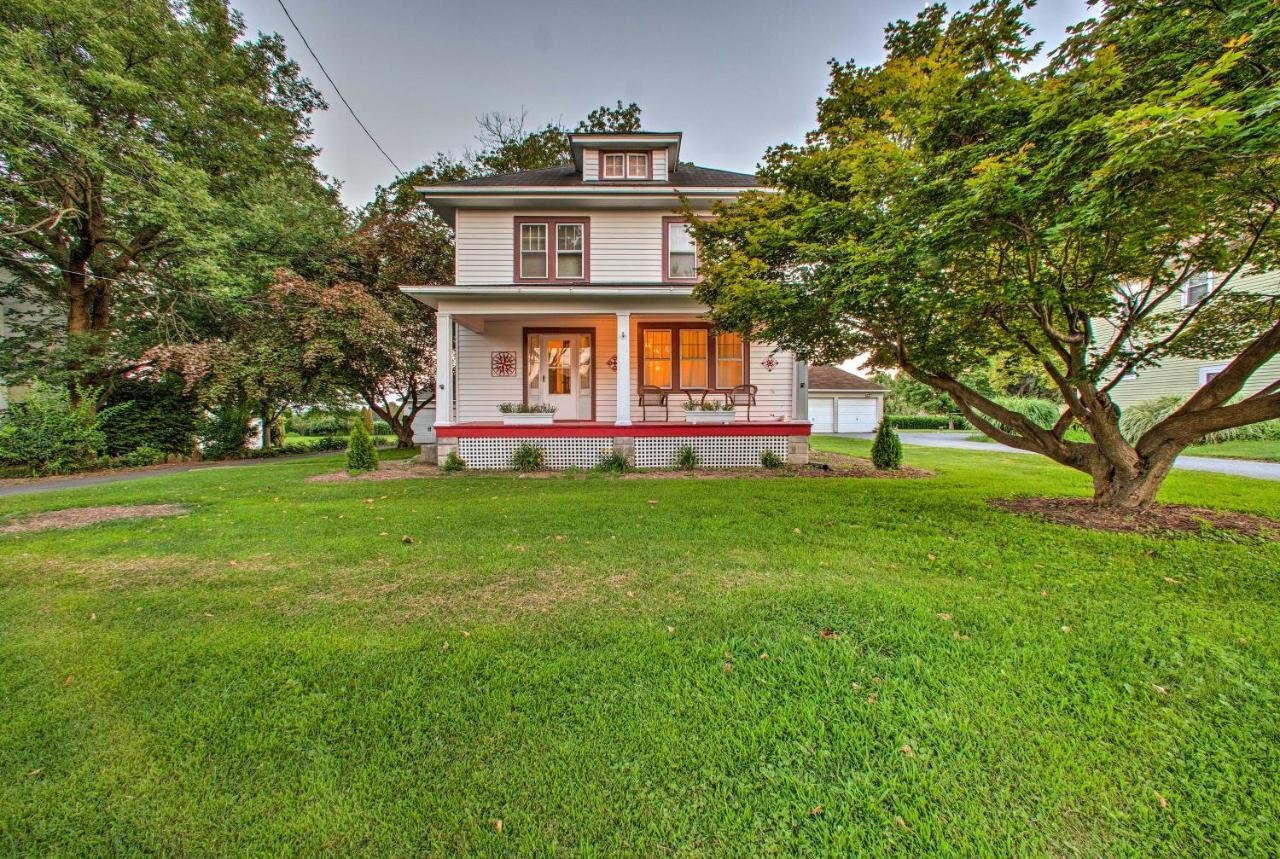 Whimsical Lancaster House With Porch Near Amish Farm Villa Buitenkant foto