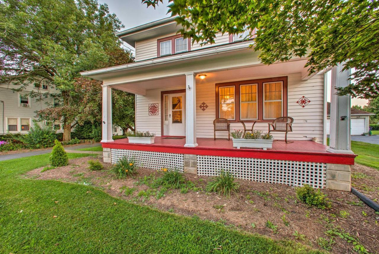 Whimsical Lancaster House With Porch Near Amish Farm Villa Buitenkant foto